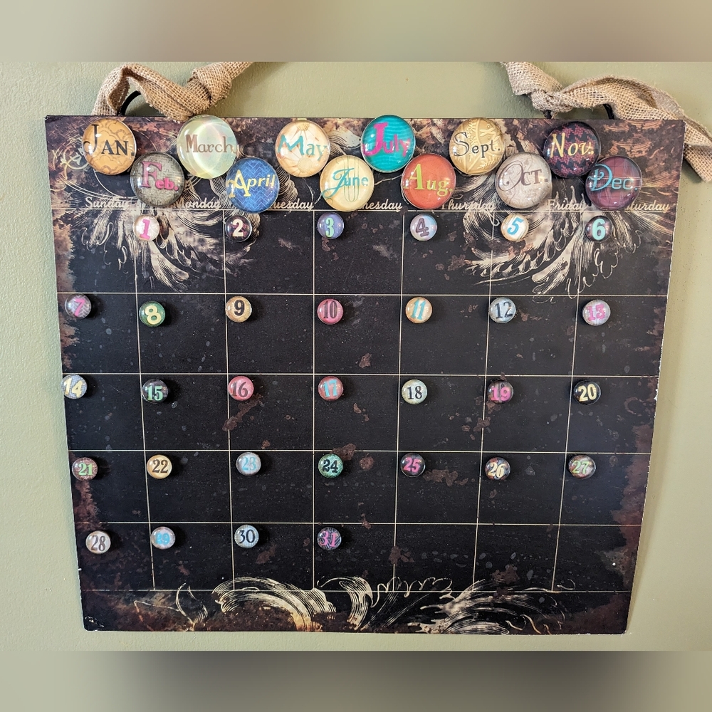 Magnetic metal calendar